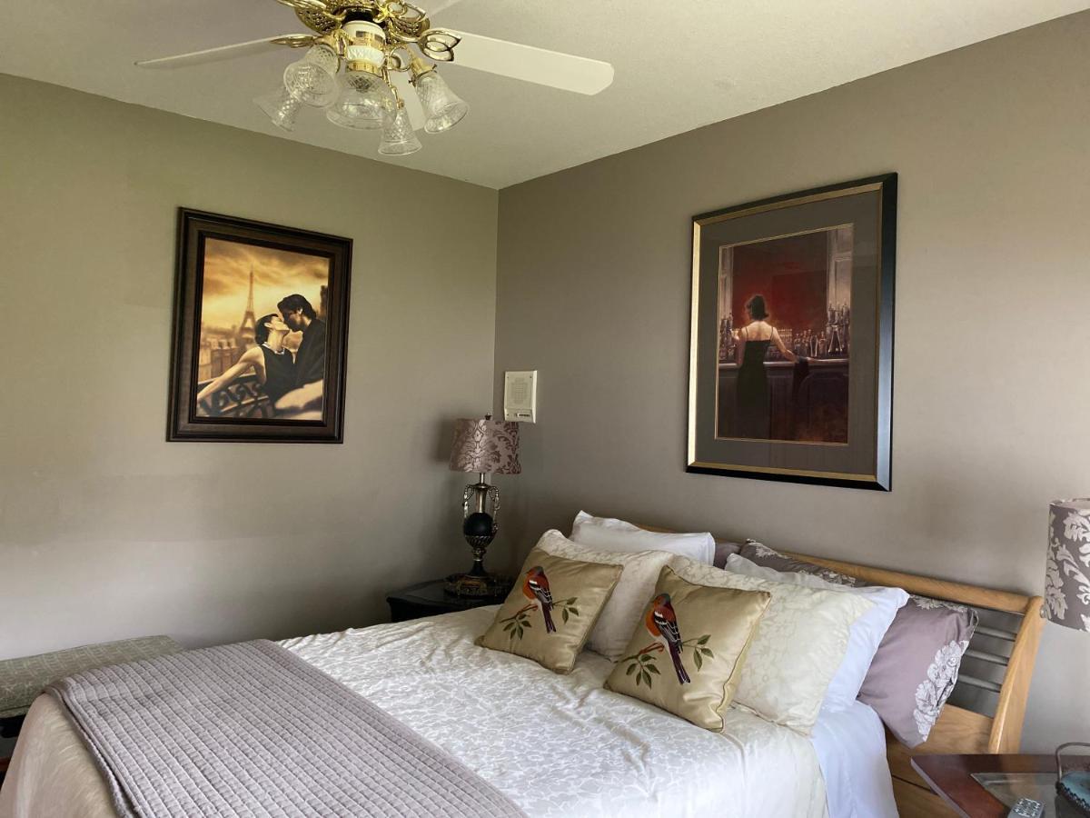 Rolling Hills Country Resort Bed And Breakfast Three Hills Extérieur photo